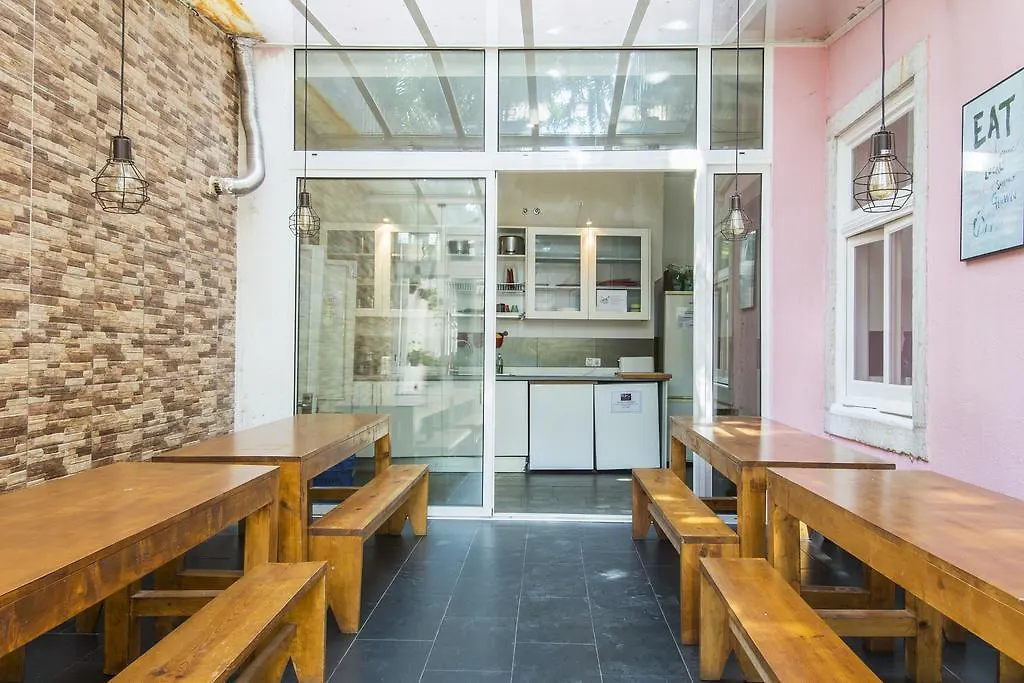 里斯本安全居住酒店 Lisboa 0*,